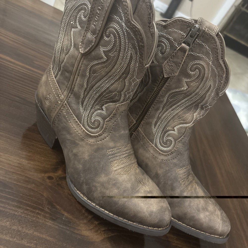 DURANGO CRUSH FASHION BOOTIES Round Toe Cowgirl Distressed Sz 8.5 Equestrian